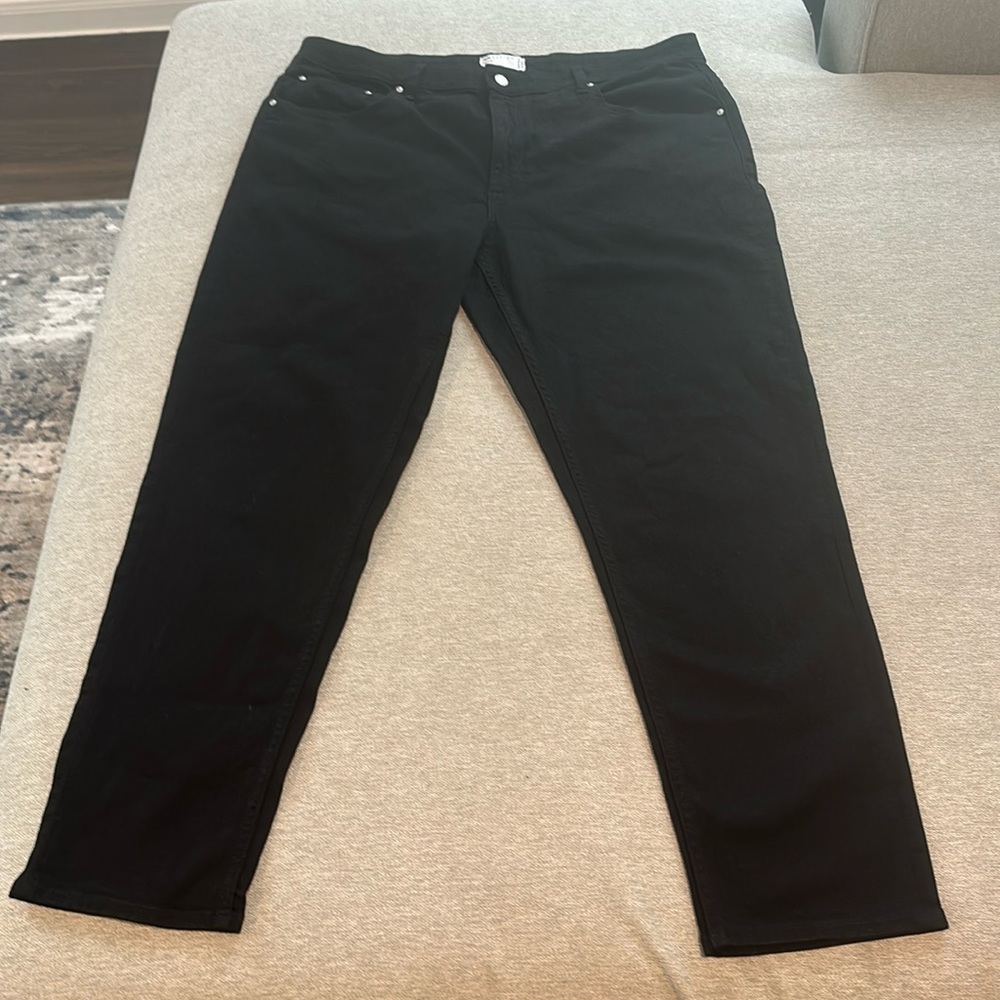 ASOS Design Men’s Tapered Black Jeans W 40” 102 cm L 32” R 81 cm